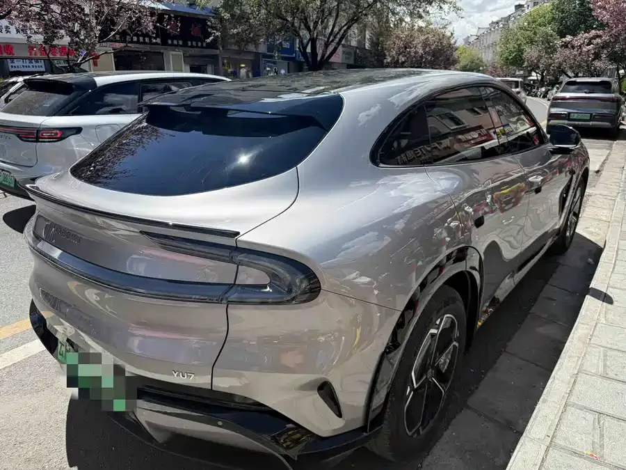Xiaomi YU7 Xiaomi YU7 2025 Ultra-Long-Range Rear-Wheel Drive Edition 2025 — миниатюра 5