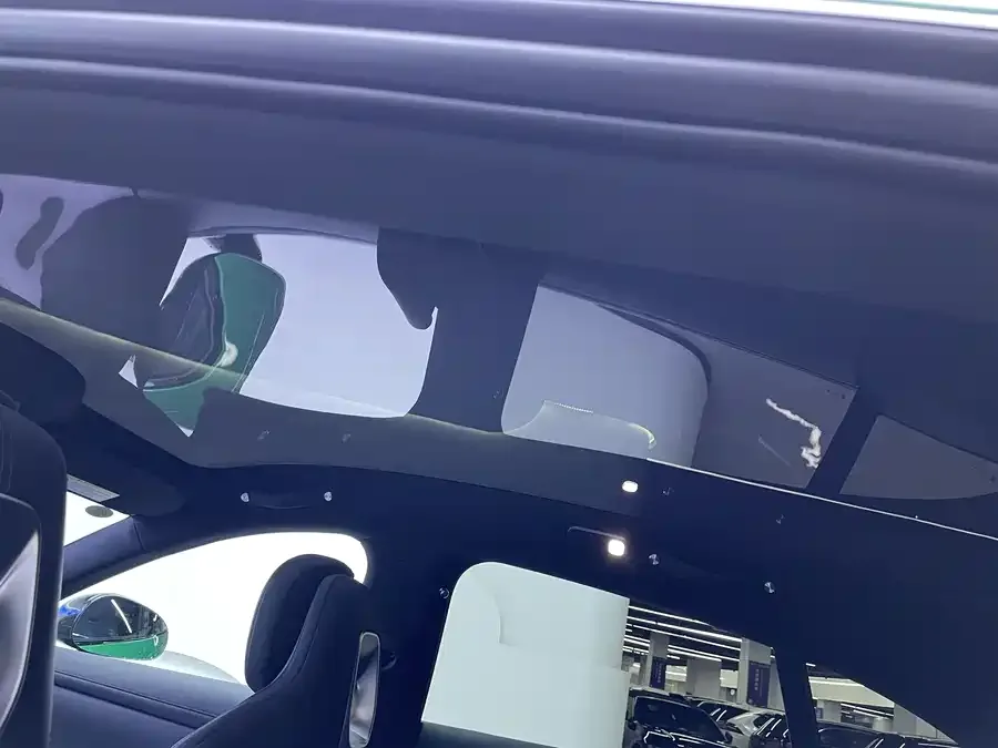 Xiaomi YU7 Xiaomi YU7 2025 Ultra-Long-Range Rear-Wheel Drive Edition 2025 — миниатюра 3