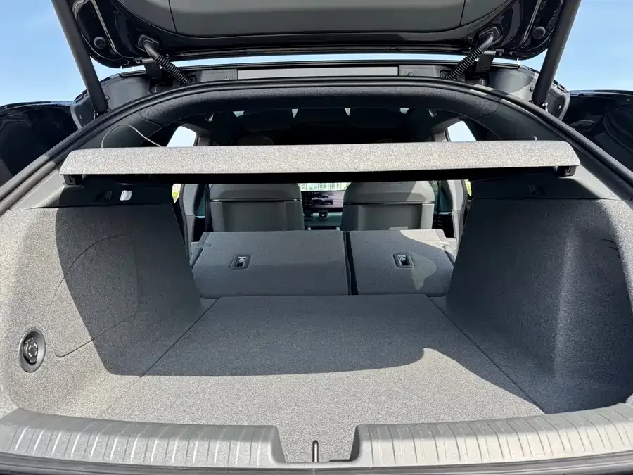 Audi E5 Sportback Audi E5 Sportback 2026 Pioneer Plus 2026 — миниатюра 4