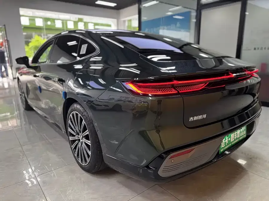 Geely Galaxy Star 8 Galaxy Star 8 2025 130km EM-P Starship Edition 2025 — миниатюра 5