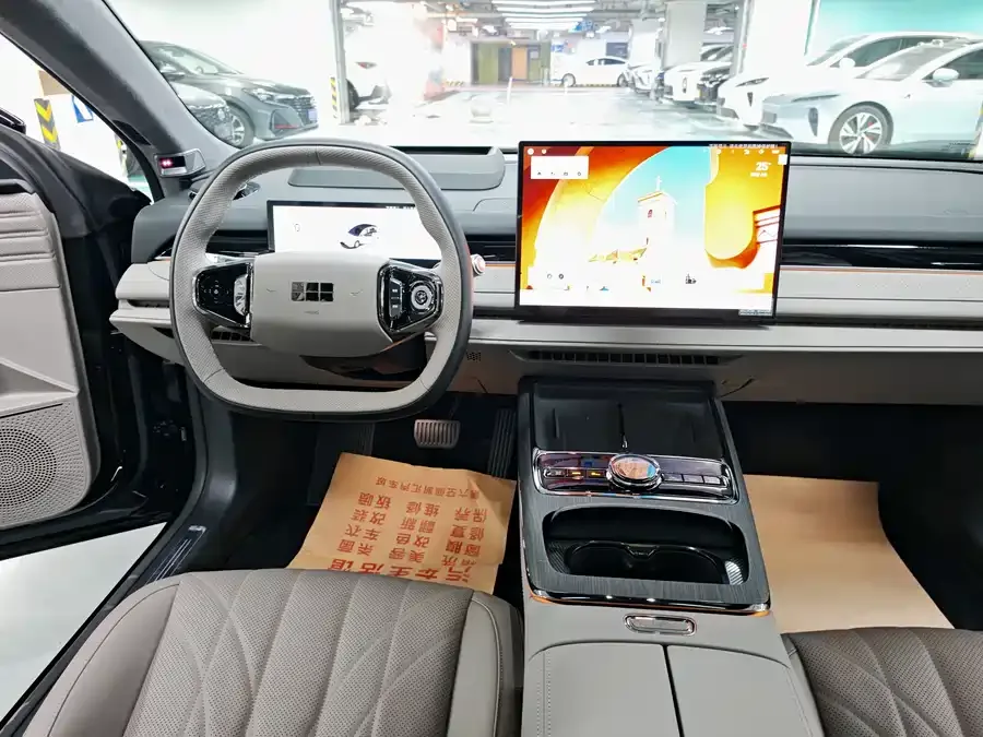 Geely Galaxy Star 8 Galaxy Star 8 2025 130km EM-P Starship Edition 2025 — миниатюра 2