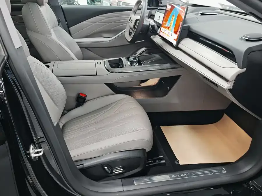 Geely Galaxy Star 8 Galaxy Star 8 2025 130km EM-P Starship Edition 2025 — миниатюра 4