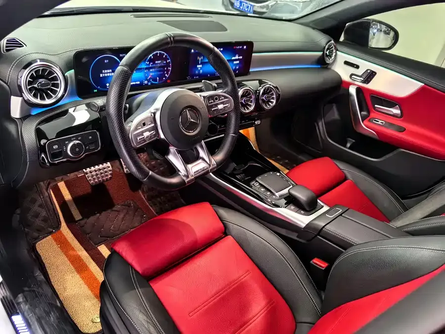Mercedes-Benz CLA AMG Mercedes-Benz CLA AMG 2023 AMG CLA 35 4MATIC 2023 — миниатюра 2