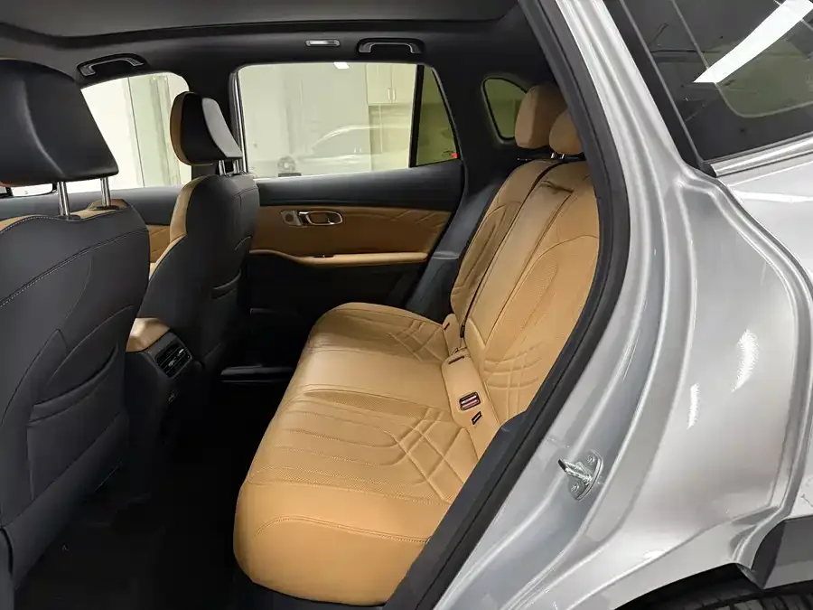 Geely Galaxy Starship 7 Galaxy Starship 7 2025 120km Sailing+ Edition 2025 — миниатюра 4