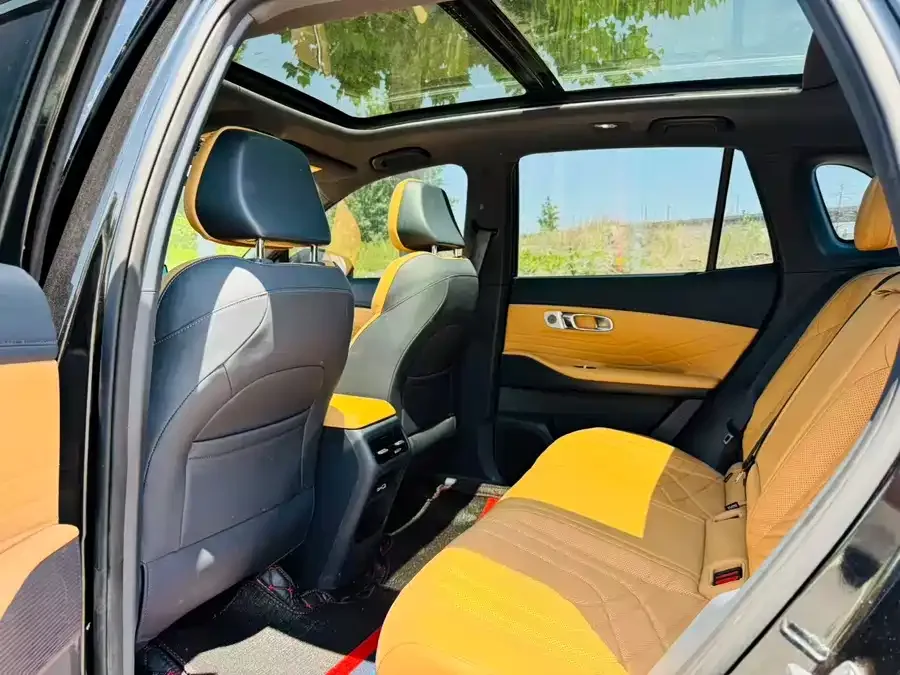 Geely Galaxy Starship 7 Galaxy Starship 7 2025 120km Navigator Edition 2025 — миниатюра 2