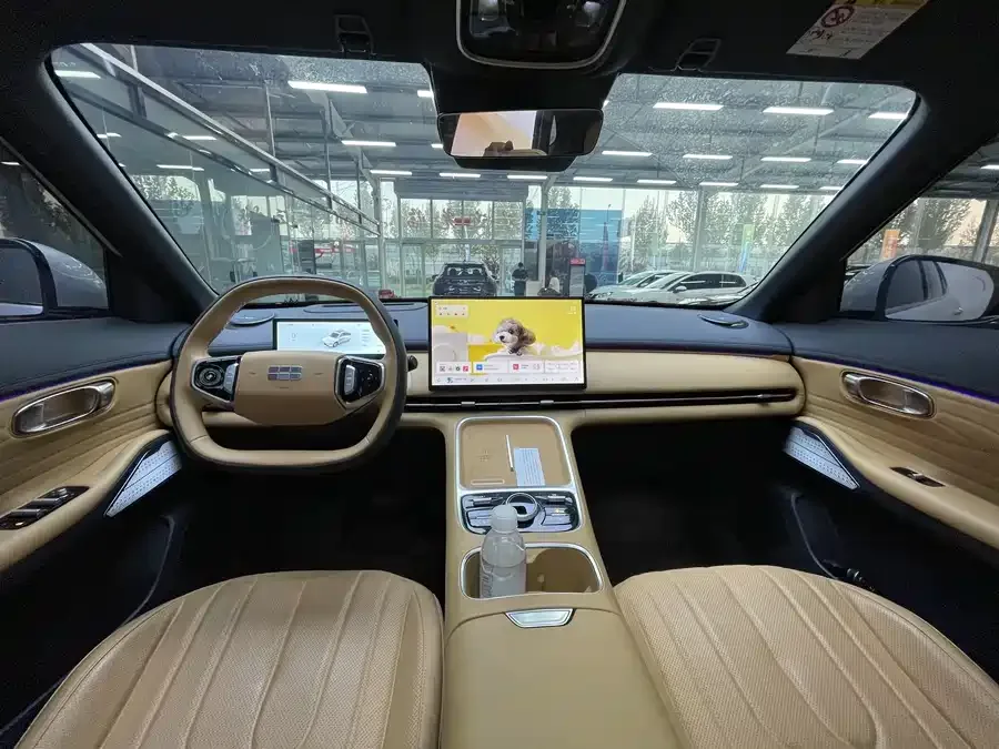 Geely Galaxy Starship 7 Galaxy Starship 7 2025 120km Navigator Edition 2025 — миниатюра 3