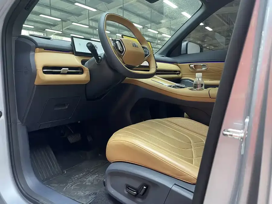 Geely Galaxy Starship 7 Galaxy Starship 7 2025 120km Navigator Edition 2025 — миниатюра 5