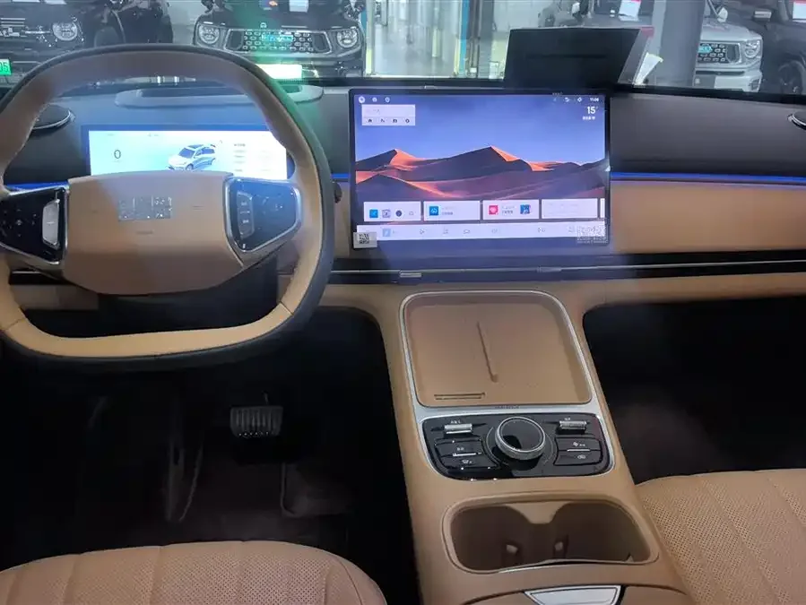 Geely Galaxy Starship 7 Galaxy Starship 7 2025 120km Navigator Edition 2025 — миниатюра 4