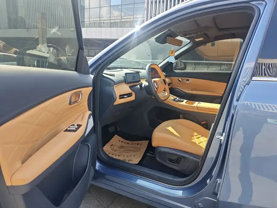 Geely Galaxy Starship 7 Galaxy Starship 7 2025 120km Navigator Edition 2024 — миниатюра 5