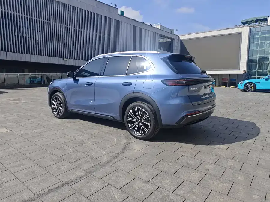 Geely Galaxy Starship 7 Galaxy Starship 7 2025 120km Navigator Edition 2024 — миниатюра 4