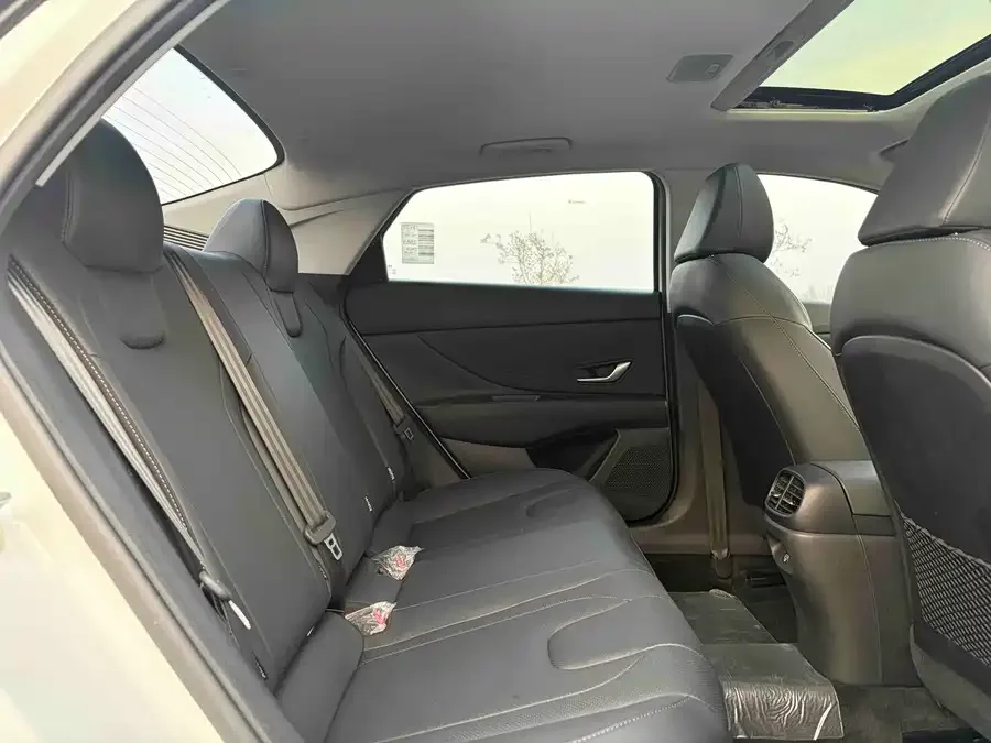 Hyundai Elantra Elantra 2023 1.5L CVT GLX Elite Edition 2023 — миниатюра 2