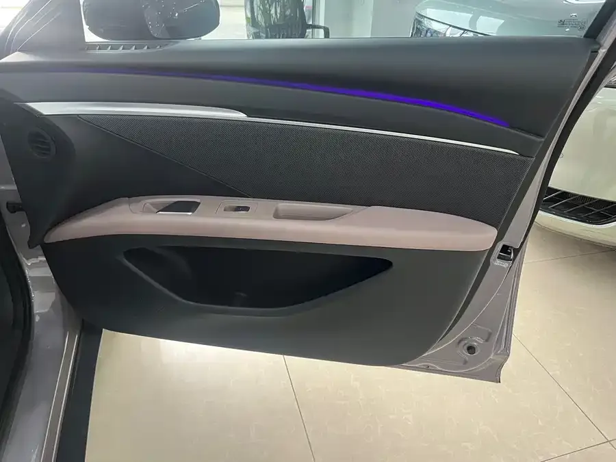 XPeng MONA M03 Xiaopeng MONA M03 2025 Model 502 Long Range Max 2025 — миниатюра 2