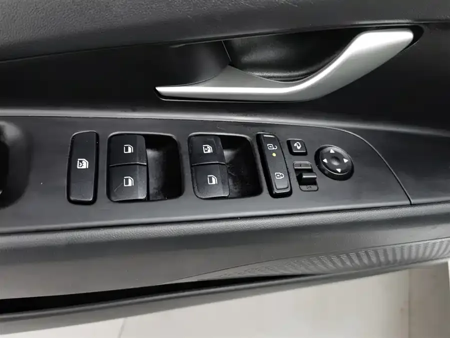Hyundai Elantra Elantra 2023 1.5L CVT GLX Elite Edition 2024 — миниатюра 3