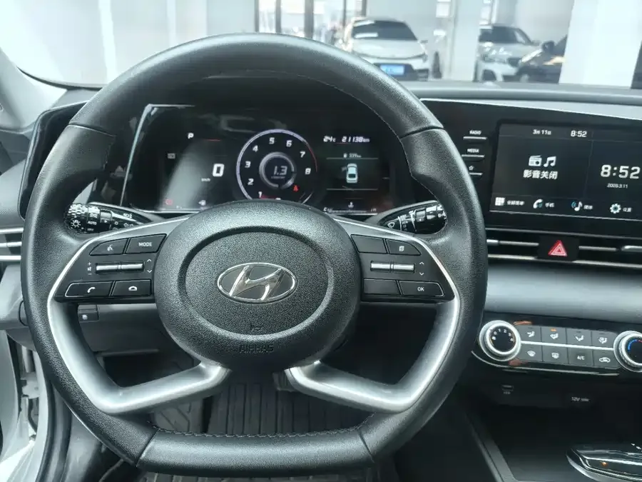 Hyundai Elantra Elantra 2021 1.5L CVT GLX Elite Edition 2023 — миниатюра 3