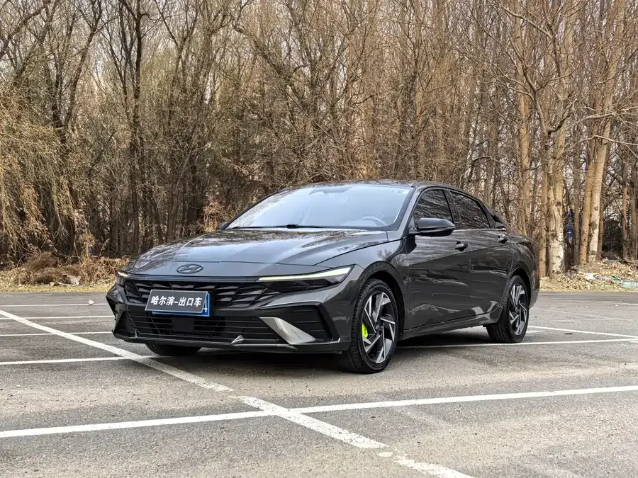 Hyundai Elantra 2023