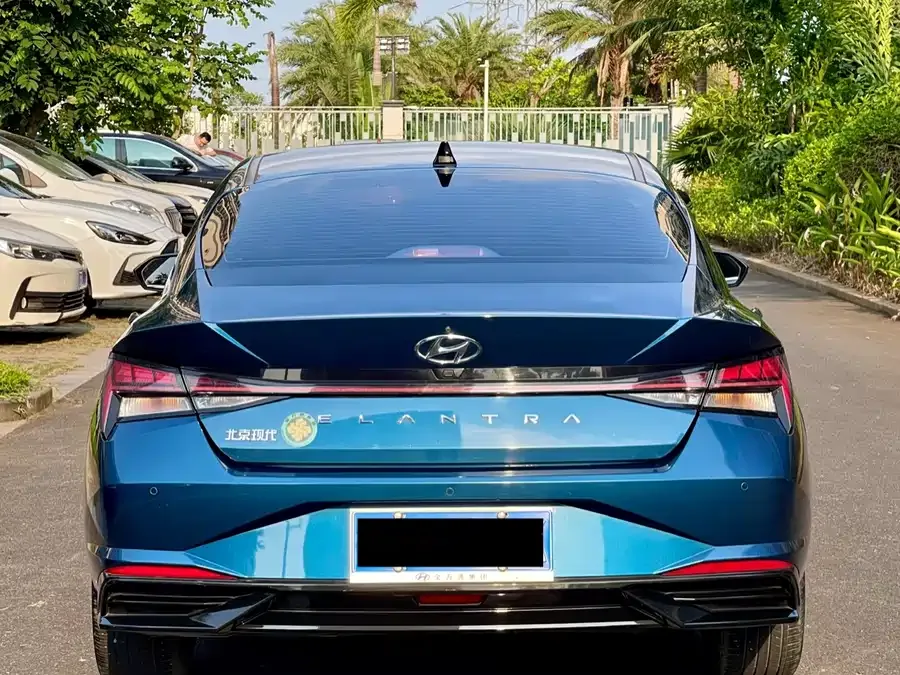 Hyundai Elantra Elantra 2022 1.5L CVT LUX Premium Edition 2022 — миниатюра 5