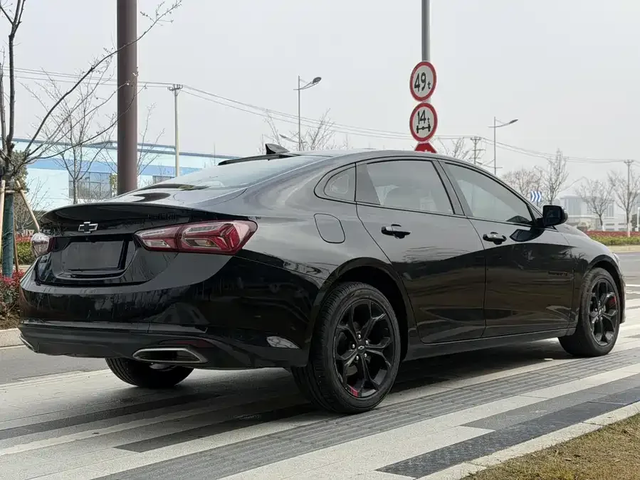 Chevrolet Malibu Xl Malibu XL 2023 Redline 2.0T Redline Edition 2023 — миниатюра 4
