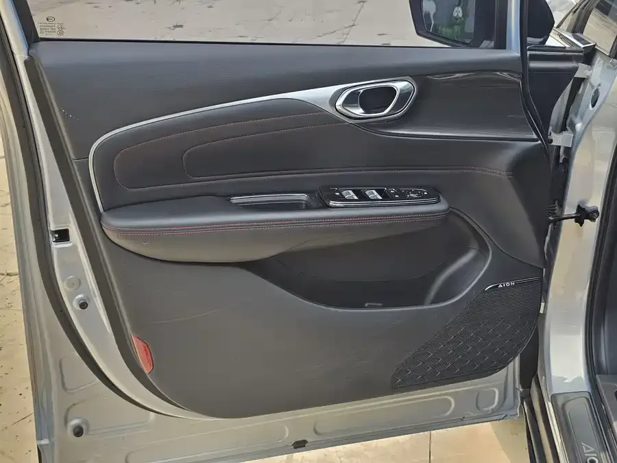 AION AION V AION V 2021 Evolution 80 Smart Technology Edition 2022 — миниатюра 2