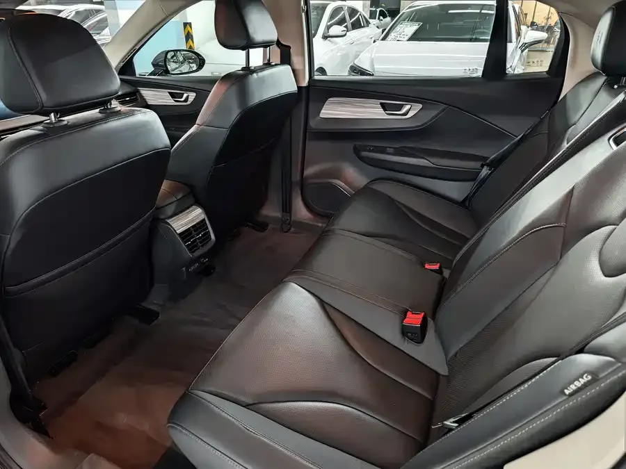 Hongqi E-QM5 Hongqi E-QM5 2023 620km PLUS 2023 — миниатюра 5