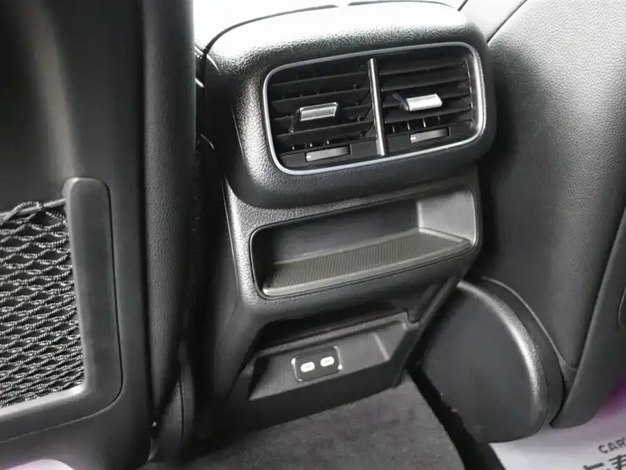 Mercedes-Benz GLE Coupe Mercedes-Benz GLE Coupe 2024 GLE 450 4MATIC Coupe SUV Fashion 2024 — миниатюра 5
