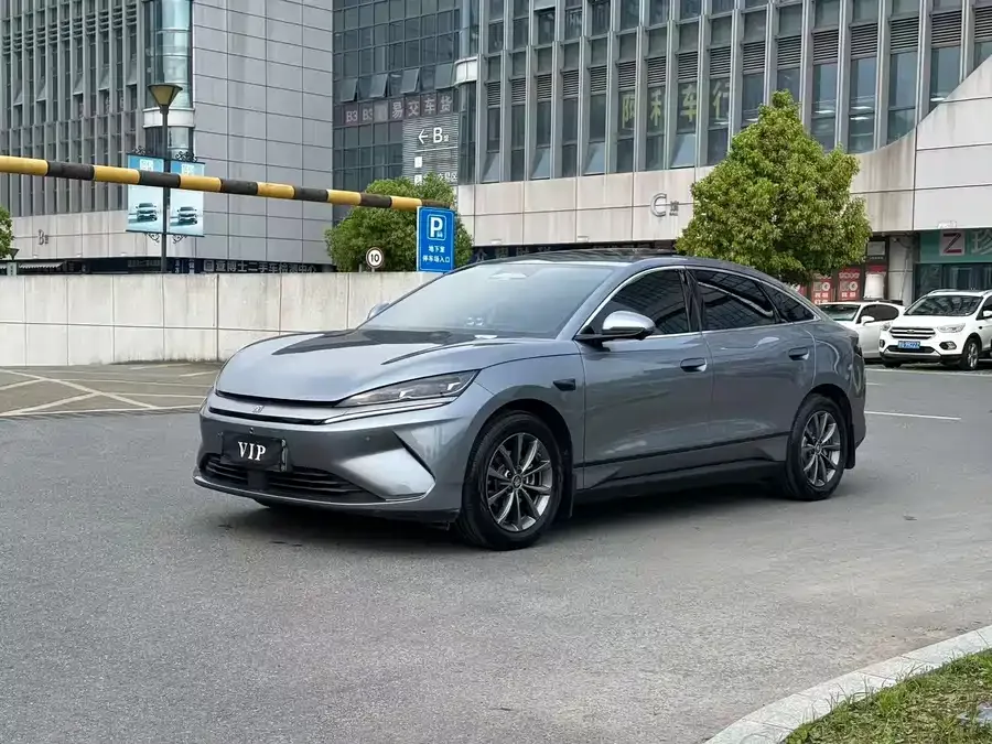 BYD Qin L Qin L 2025 EV 545KM Excellence Edition 2025 — фото 1, купить с доставкой в Москву