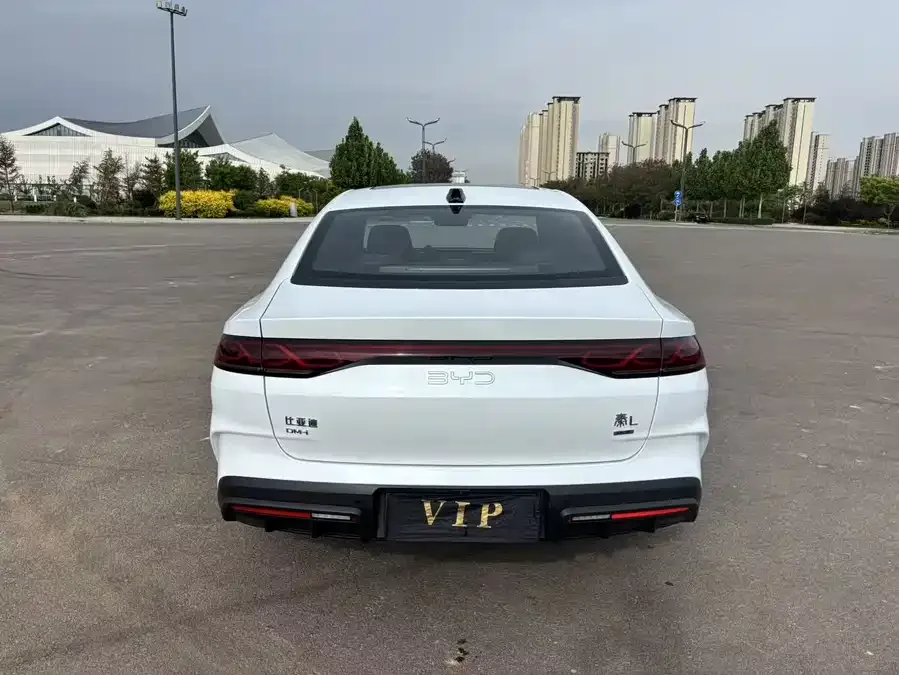 BYD Qin L Qin L 2026 DM-i 210KM Super Edition 2026 — миниатюра 3