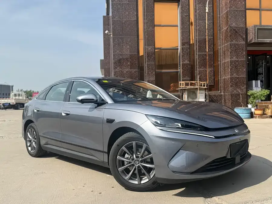 BYD Qin L Qin L 2025 EV 470KM Leading Edition 2026 — миниатюра 3