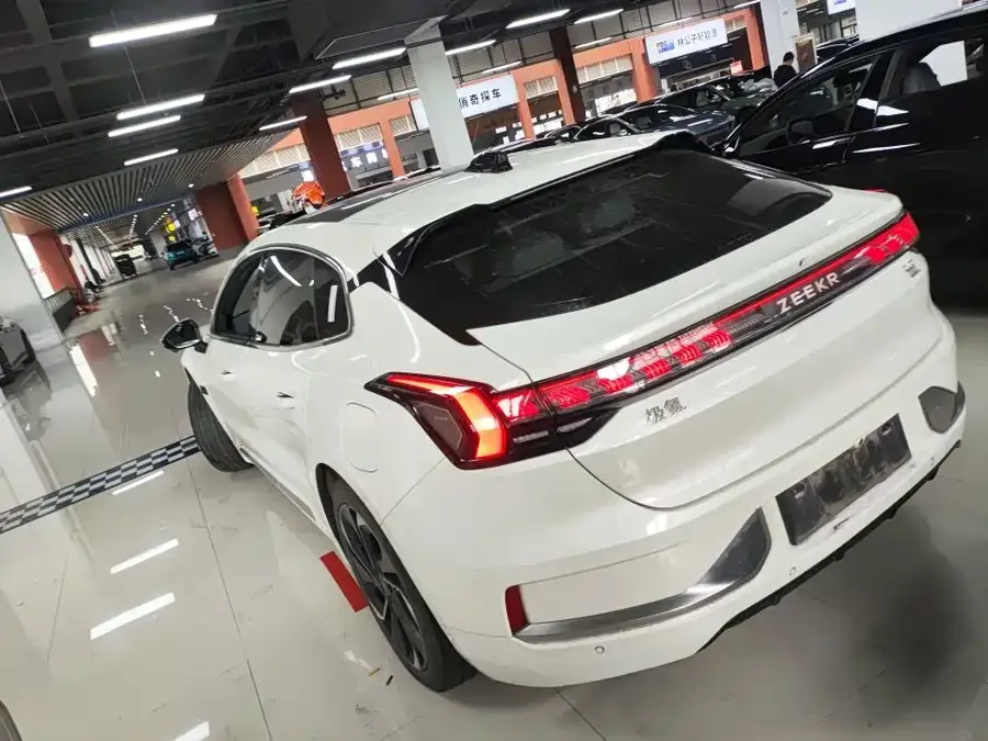 Zeekr 001 Zeekr 001 2023 WE version 100kWh 2023 — миниатюра 4