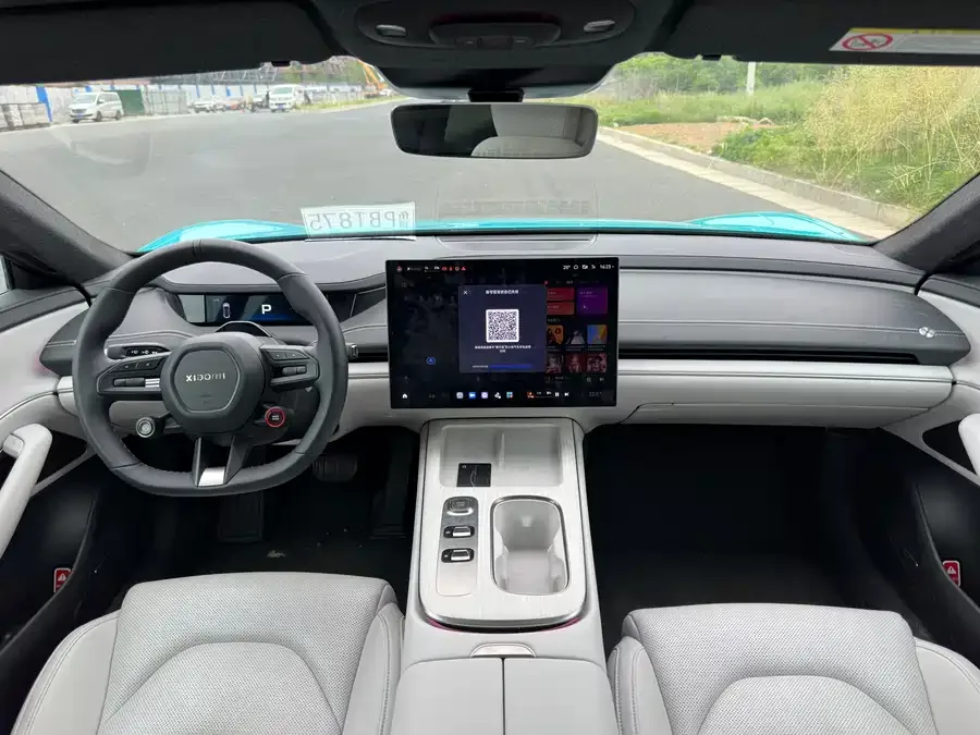 Xiaomi SU7 Xiaomi SU7 2024 rear-wheel drive long-range smart driving version 2025 — миниатюра 2