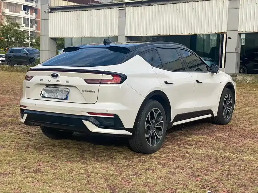 Ford EVOS EVOS 2022 EcoBoost 245 Sports Edition 2022 — миниатюра 4