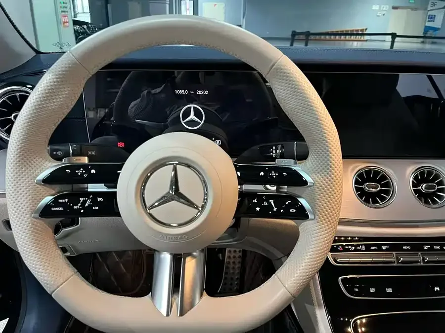Mercedes-Benz E-Class Mercedes-Benz E-Class (Imported) 2023 E 260 Coupe 2023 — миниатюра 5