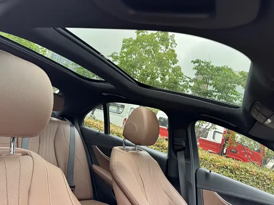 Mercedes-Benz E-Class Mercedes-Benz E-Class (Imported) 2022 E 300 Fashion Sports Edition 2022 — миниатюра 5