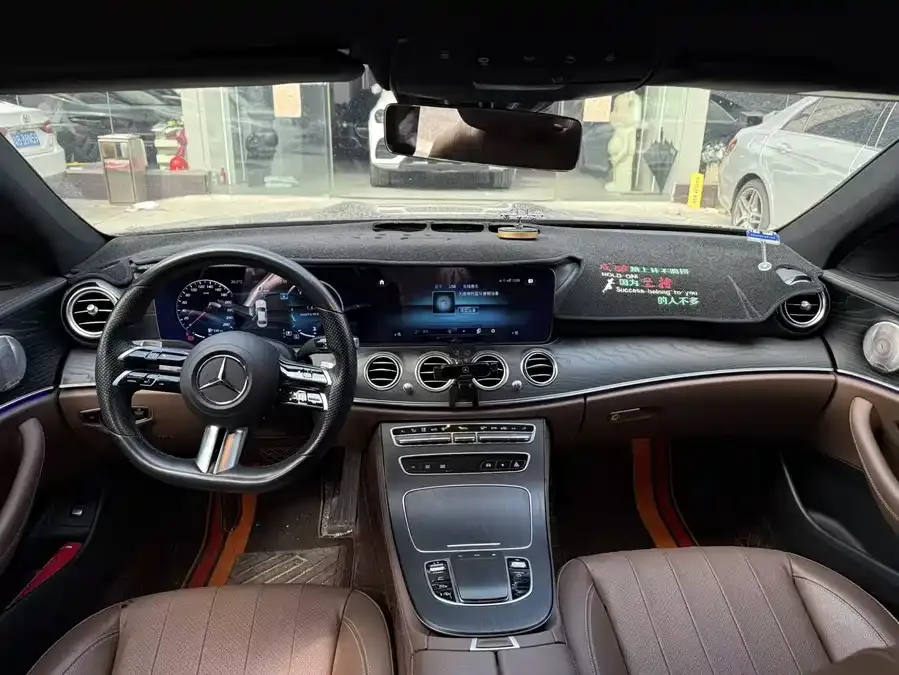 Mercedes-Benz E-Class Mercedes-Benz E-Class (imported) 2021 facelift E 300 sports version 2022 — миниатюра 3