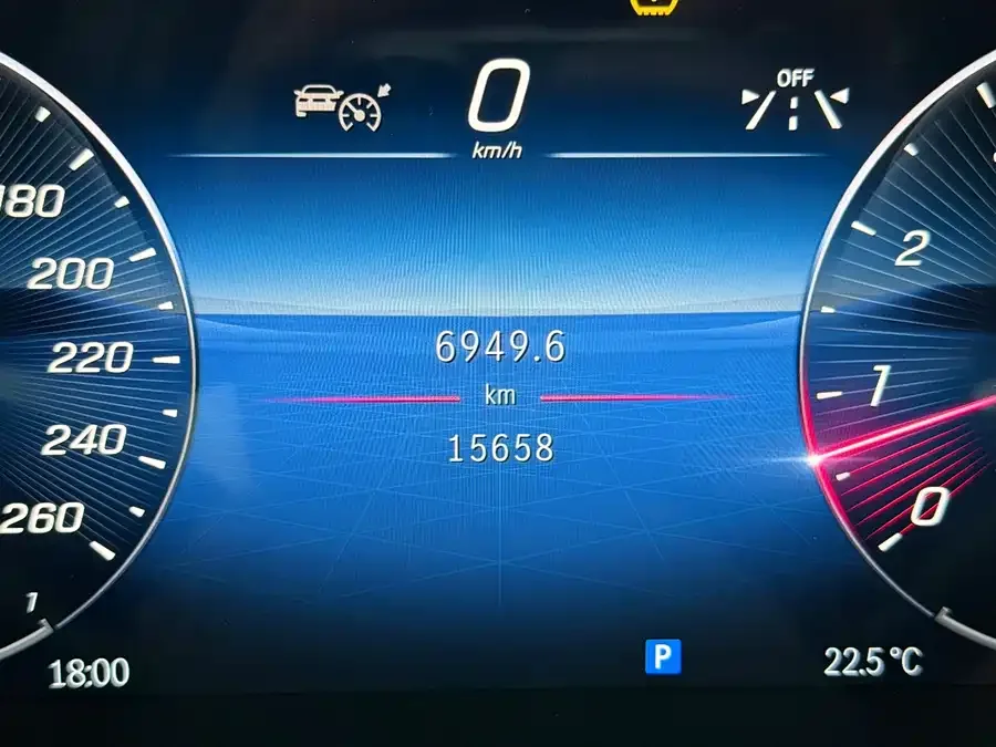 Mercedes-Benz GLC-Class Mercedes-Benz GLC 2024 GLC 260 L 4MATIC luxury 5-seater 2024 — миниатюра 4