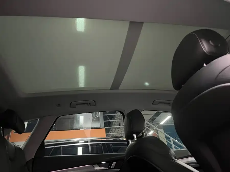 Audi Q5L 2025 45th Anniversary Edition 40 TFSI Fashion Dynamic Edition 2025 — миниатюра 3