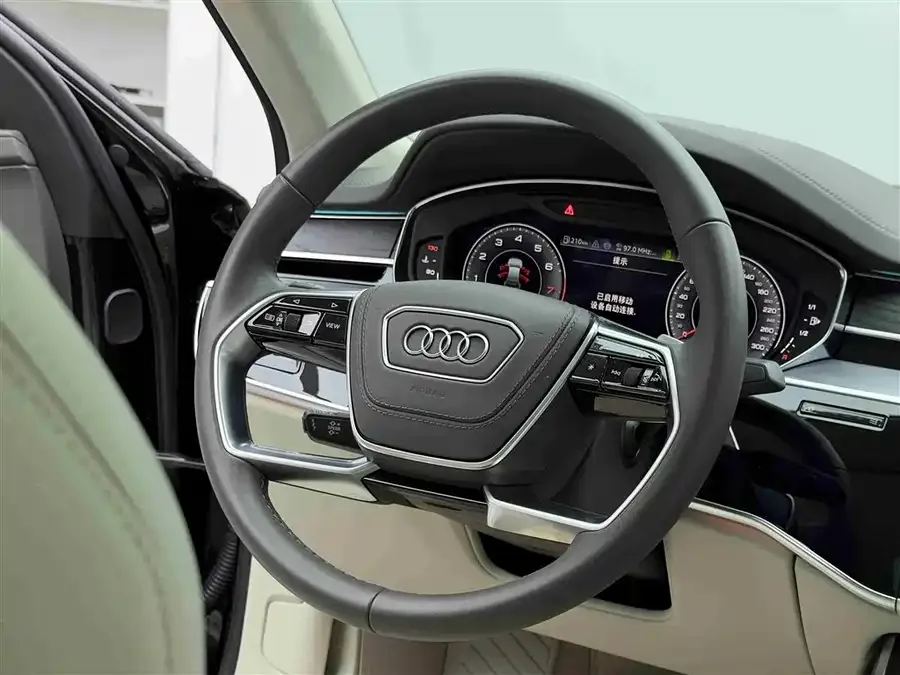 Audi A8 2025 A8L Horch Founder's Edition 55TFSI 2025 — миниатюра 4