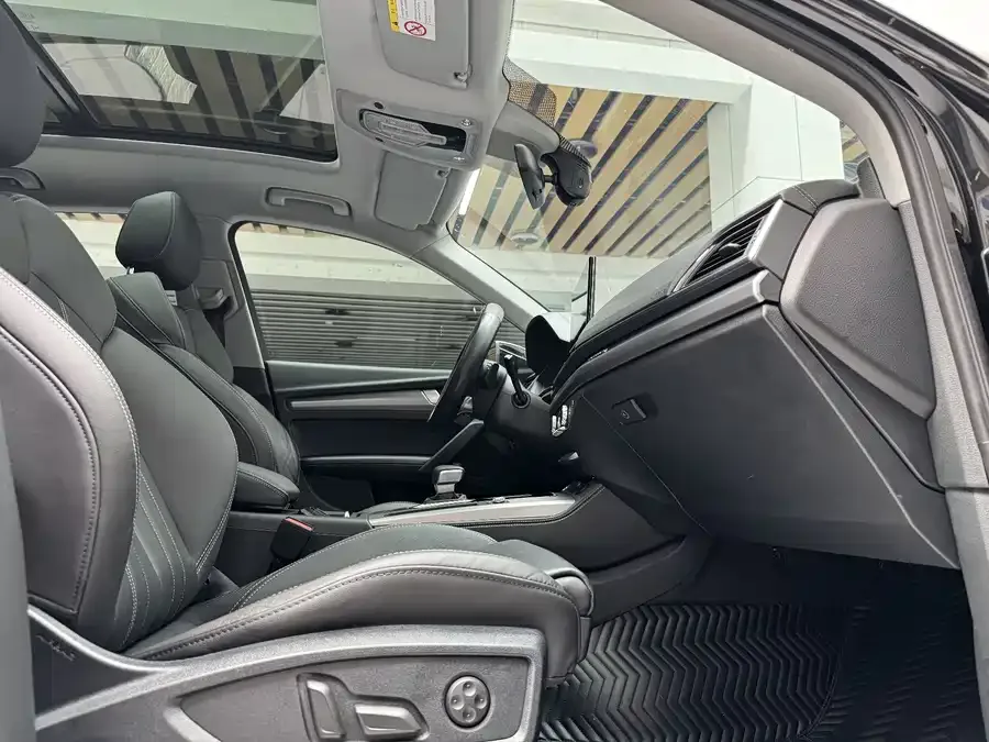 Audi Q5L 2023 40T Fashion Dynamic Edition 2022 — миниатюра 5