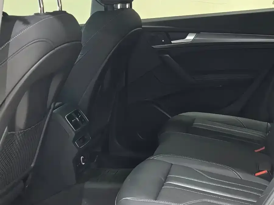 Audi Q5L 2022 40T luxury and dynamic model 2022 — миниатюра 5