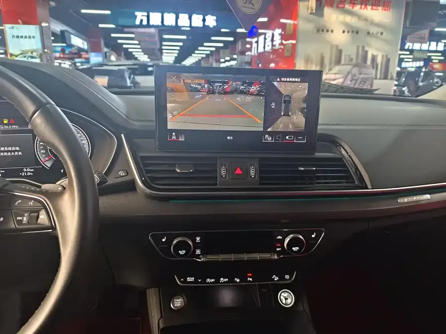 Audi Q5L 2022 40T luxury and dynamic model 2023 — миниатюра 3