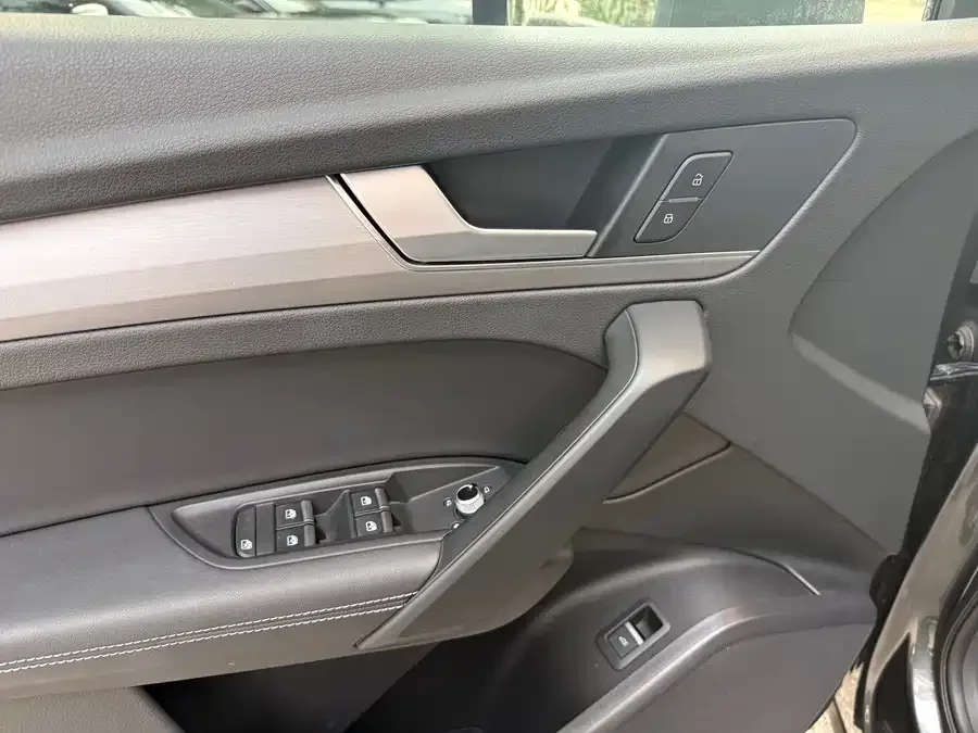 Audi Q5L 2022 40T Fashion Dynamic Edition 2022 — миниатюра 3