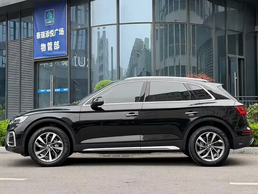 Audi Q5L 2022 40T luxury and elegant model 2022 — миниатюра 5