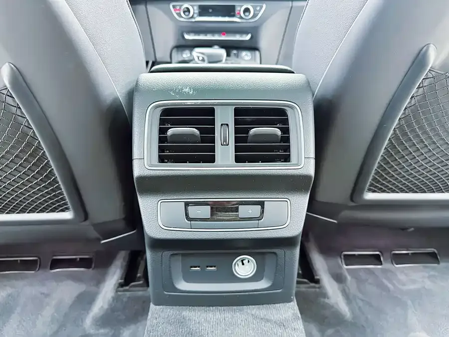 Audi Q5L 2022 40T luxury and dynamic model 2022 — миниатюра 5