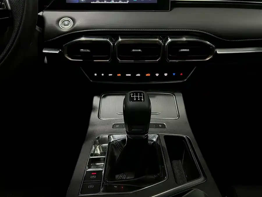 Jetour X70 PLUS JETOUR X70 PLUS 2021 1.5T Manual 5-seater 2022 — миниатюра 4