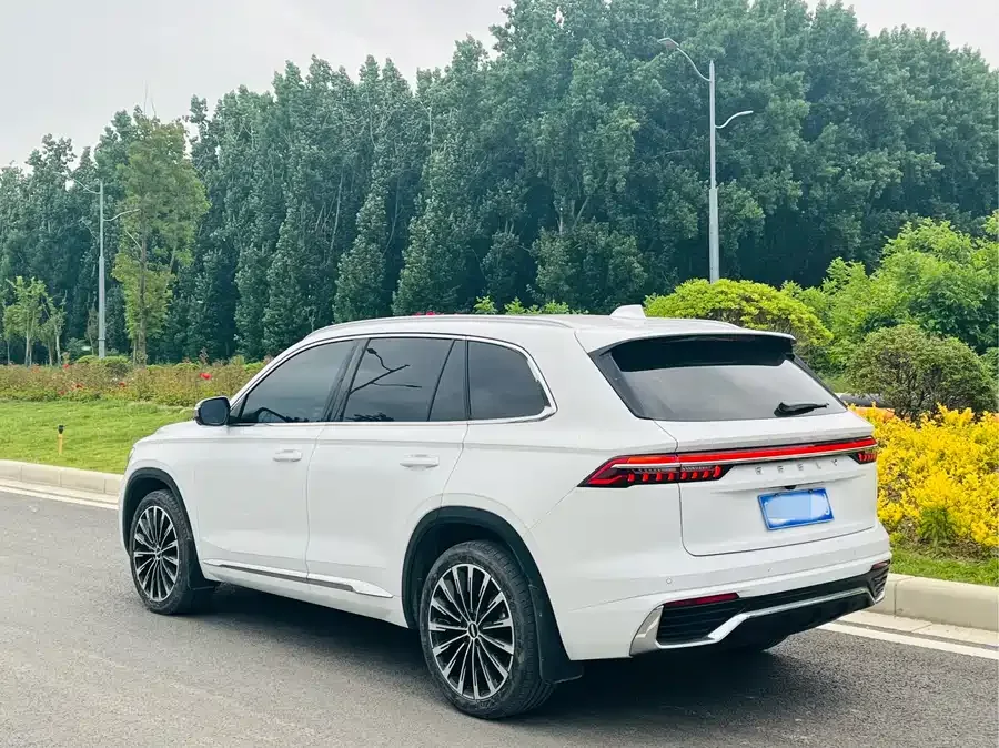 Geely Monjaro Xingyue L 2025 Dongfangyao 2.0TD Automatic Star-gazing Edition 2025 — миниатюра 5