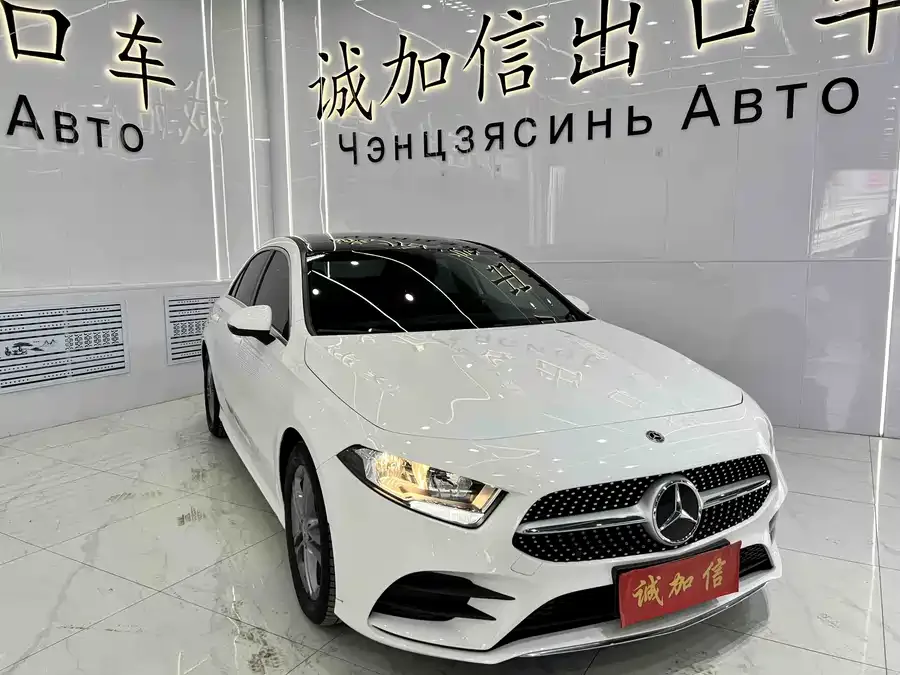 Mercedes-Benz Class A Mercedes-Benz A-Class 2022 A 180 L Sports Sedan 2022 — миниатюра 3