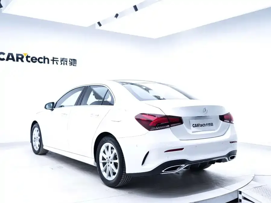Mercedes-Benz Class A Mercedes-Benz A-Class 2022 Model A 200 L Sports Sedan Dynamic Edition 2022 — миниатюра 5