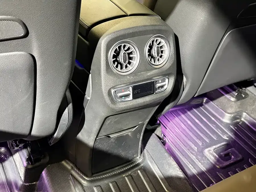 Mercedes-Benz G-rated Mercedes-Benz G-Class 2023 G 500 2023 — миниатюра 4