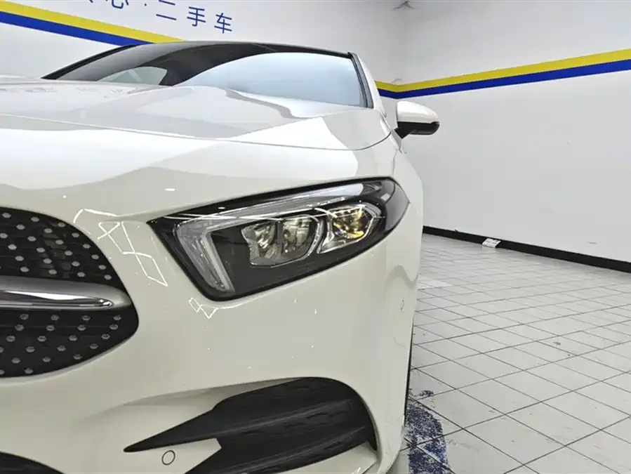 Mercedes-Benz Class A Mercedes-Benz A-Class 2022 Model Three A 200 L Sports Sedan Fashion Model 2023 — миниатюра 2