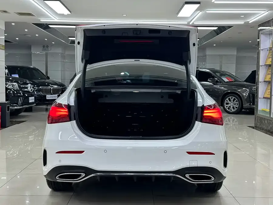 Mercedes-Benz Class A Mercedes-Benz A-Class 2023 A 200 L Fashion Edition 2023 — миниатюра 4