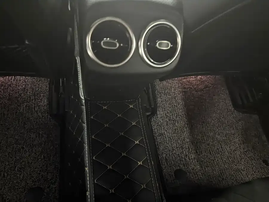 Mercedes-Benz Class A Mercedes-Benz A-Class 2021 A 200 L Sports Sedan Fashion Edition 2022 — миниатюра 4